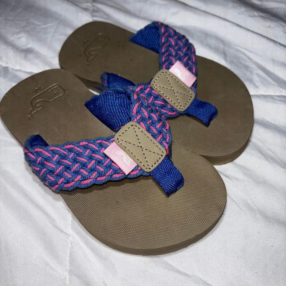 Vineyard-vines Women's Blue and Pink Flipflops
